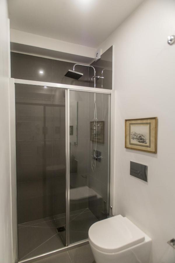 Almada Studios & Suites Porto Luaran gambar